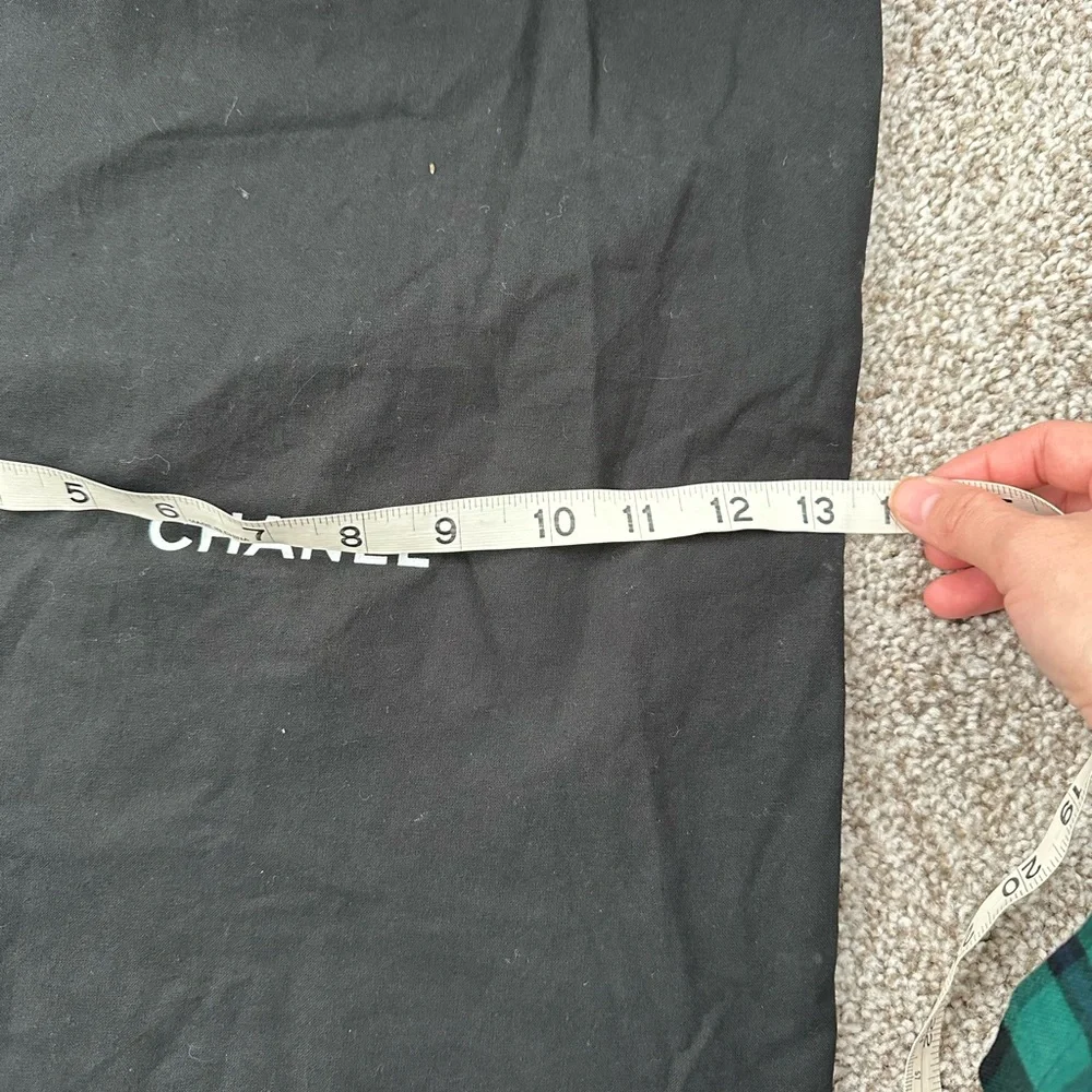 CHANEL Black Dust Bag for small to medium bag - Picture 2 of 8